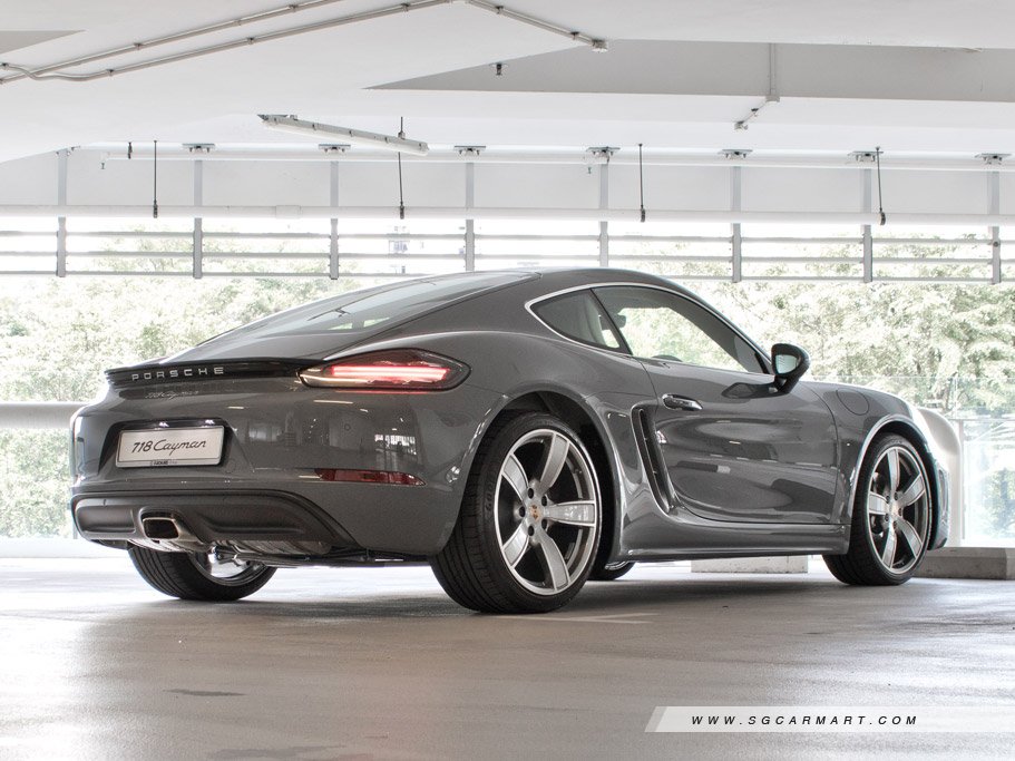 https://i.i-sgcm.com/new_cars/cars/11880/11880_g18