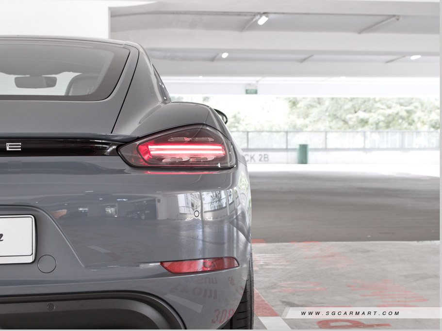https://i.i-sgcm.com/new_cars/cars/11880/11880_g22