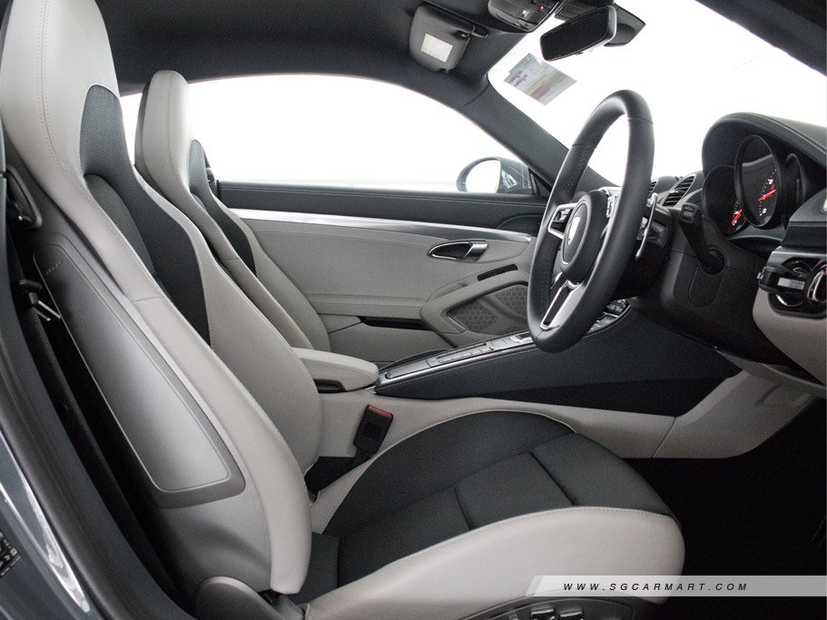 https://i.i-sgcm.com/new_cars/cars/11880/11880_g25