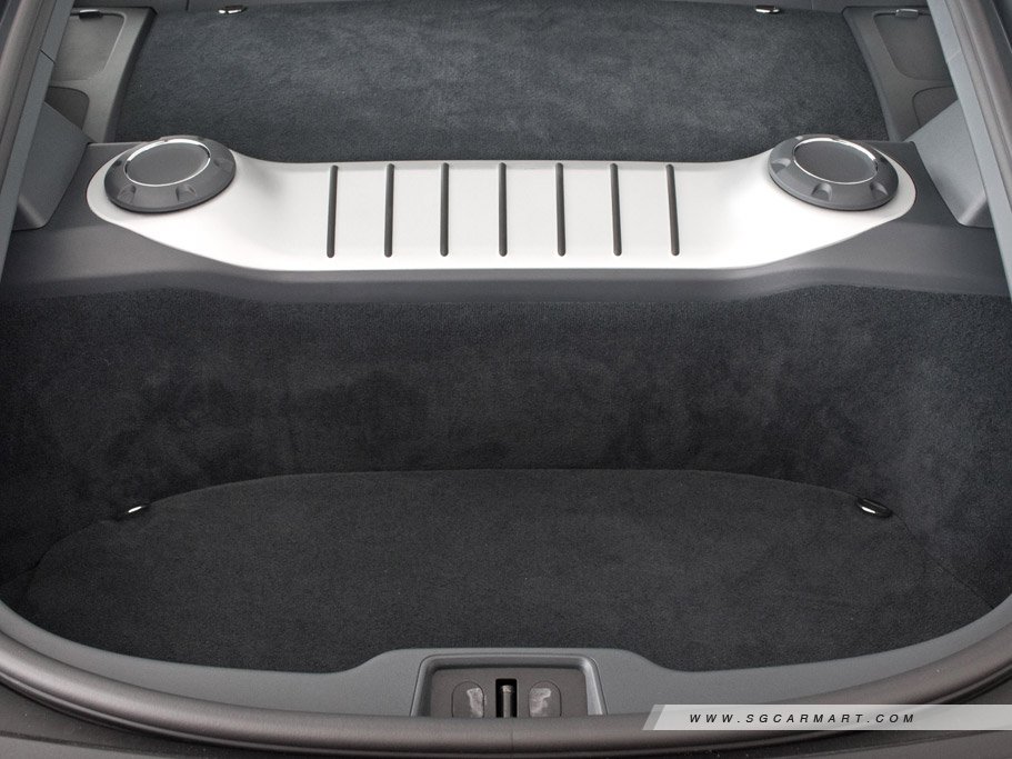https://i.i-sgcm.com/new_cars/cars/11880/11880_g32