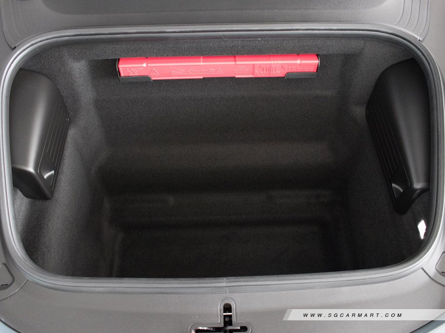 https://i.i-sgcm.com/new_cars/cars/11880/11880_g33