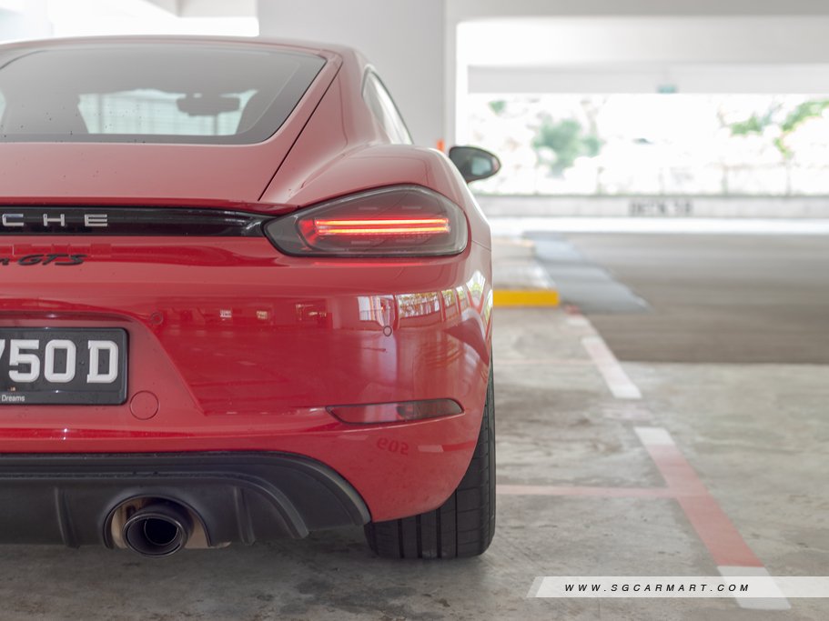 https://i.i-sgcm.com/new_cars/cars/11880/11880_g43