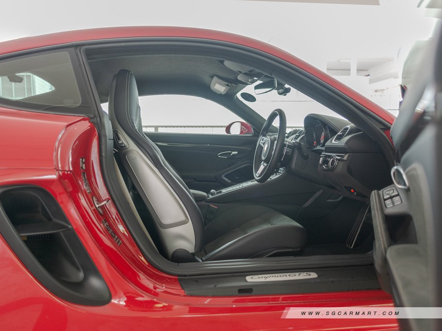 https://i.i-sgcm.com/new_cars/cars/11880/11880_g58