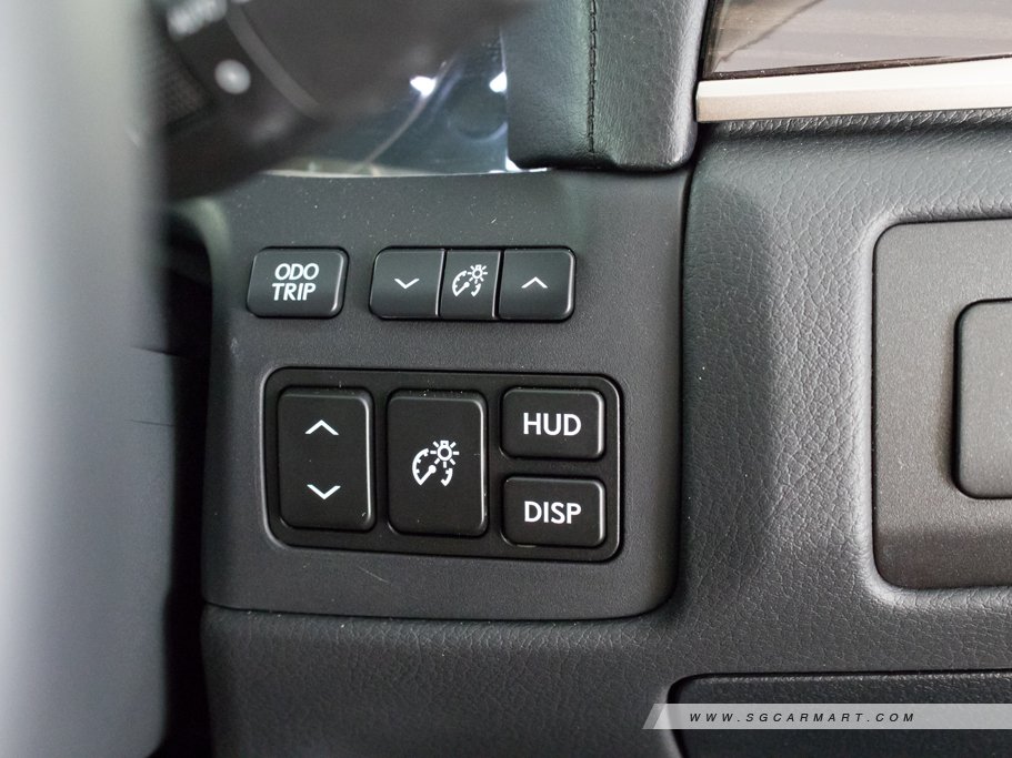 https://i.i-sgcm.com/new_cars/cars/11885/11885_g36