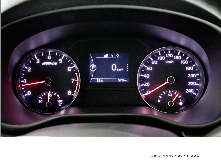 https://i.i-sgcm.com/new_cars/cars/11893/11893_g39