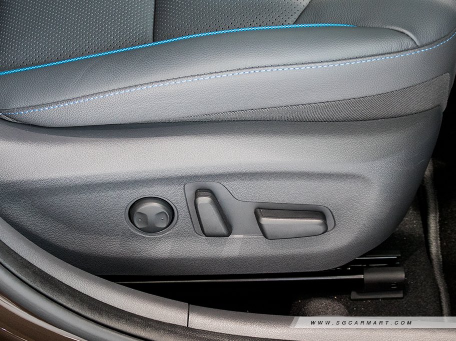https://i.i-sgcm.com/new_cars/cars/11898/11898_g34