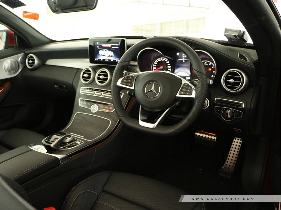 https://i.i-sgcm.com/new_cars/cars/11900/11900_g26