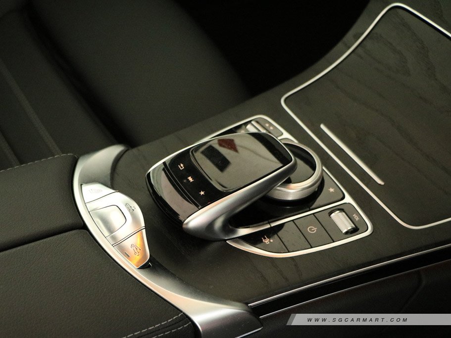 https://i.i-sgcm.com/new_cars/cars/11900/11900_g30