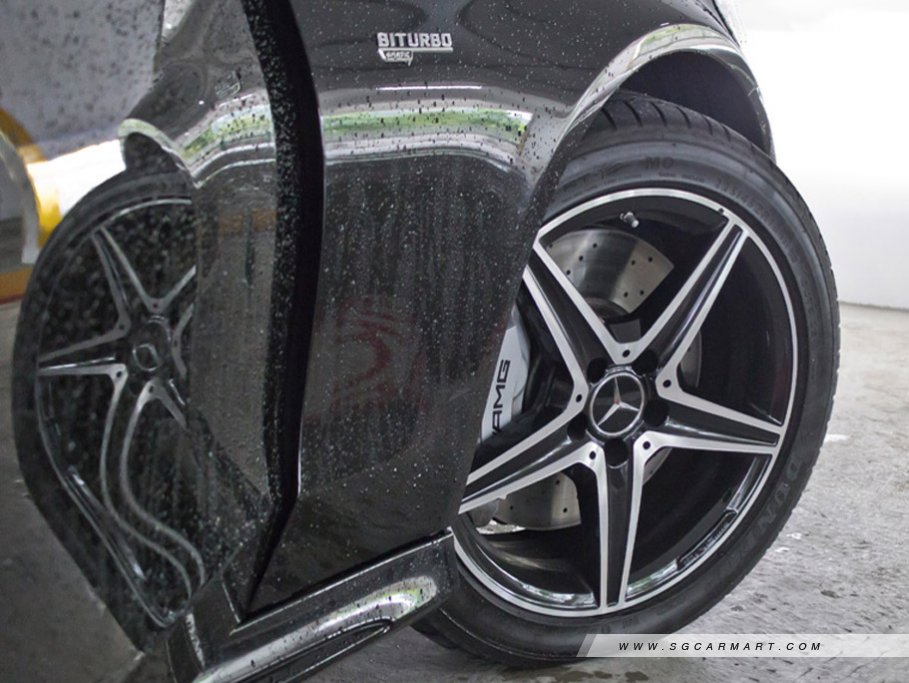 https://i.i-sgcm.com/new_cars/cars/11900/11900_g70