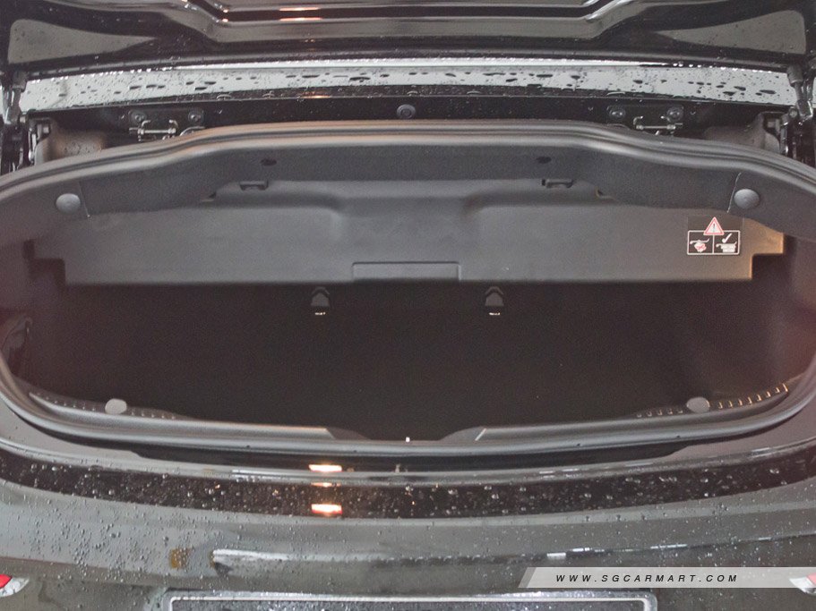 https://i.i-sgcm.com/new_cars/cars/11900/11900_g86