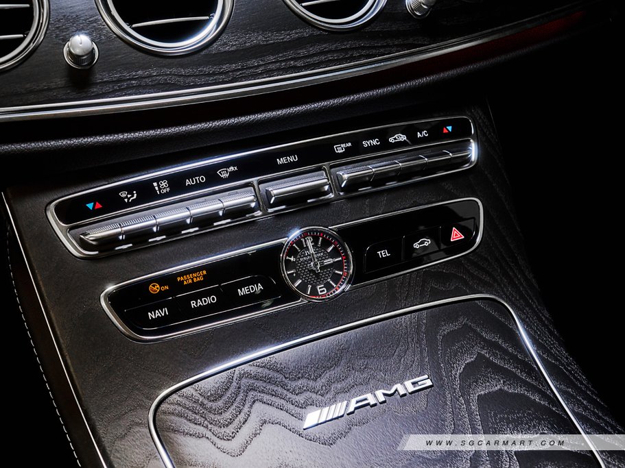 https://i.i-sgcm.com/new_cars/cars/11903/11903_g153