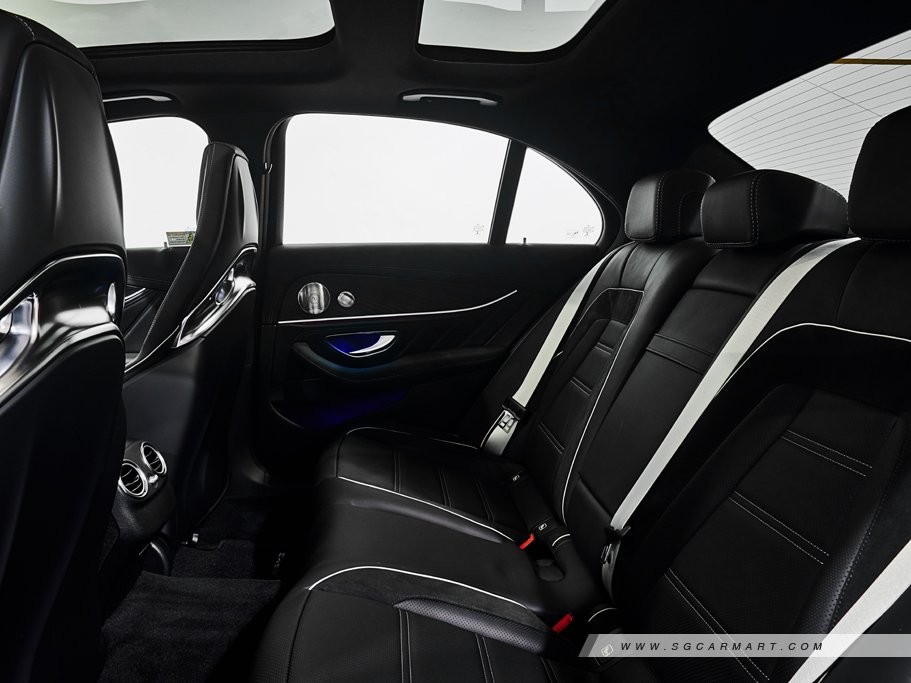https://i.i-sgcm.com/new_cars/cars/11903/11903_g158
