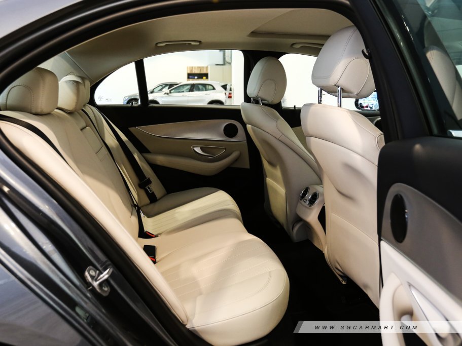 https://i.i-sgcm.com/new_cars/cars/11903/11903_g40