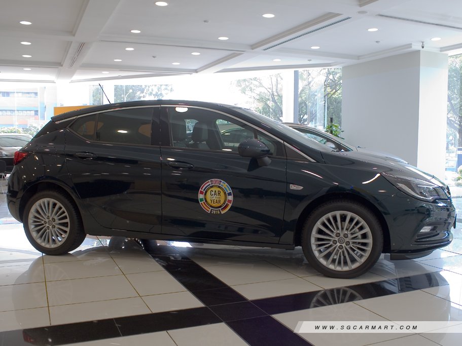 https://i.i-sgcm.com/new_cars/cars/11904/11904_g15