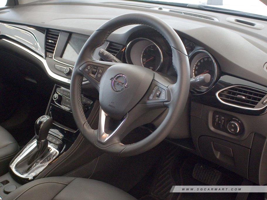 https://i.i-sgcm.com/new_cars/cars/11904/11904_g25