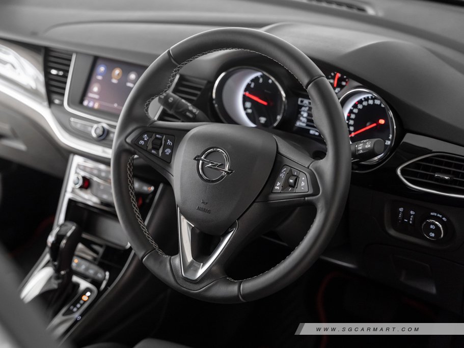 https://i.i-sgcm.com/new_cars/cars/11904/11904_g65