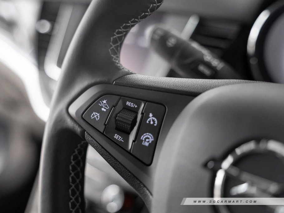 https://i.i-sgcm.com/new_cars/cars/11904/11904_g71