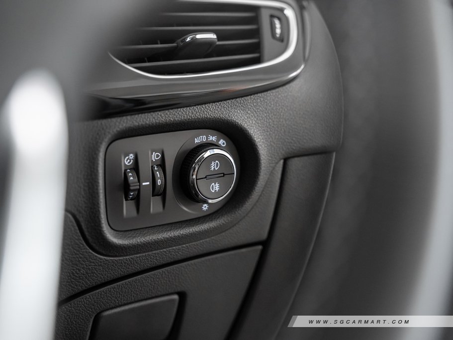 https://i.i-sgcm.com/new_cars/cars/11904/11904_g72
