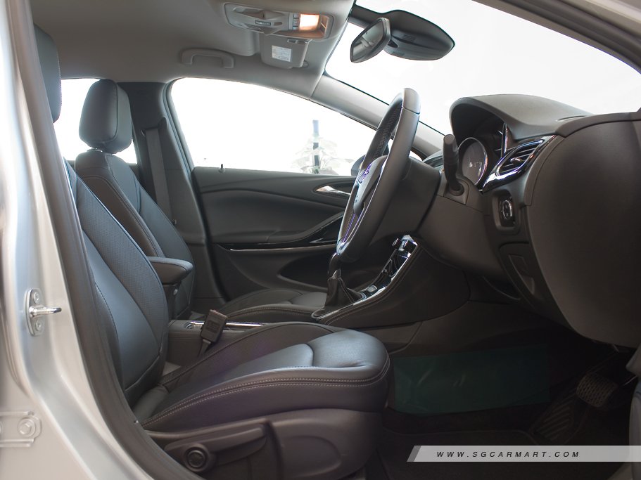 https://i.i-sgcm.com/new_cars/cars/11905/11905_g22