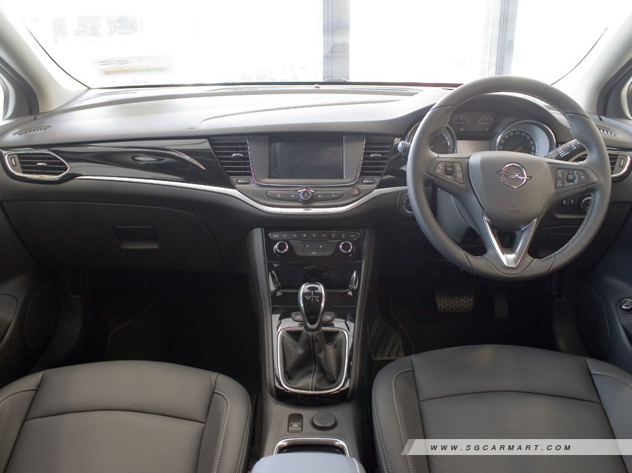 https://i.i-sgcm.com/new_cars/cars/11905/11905_g24