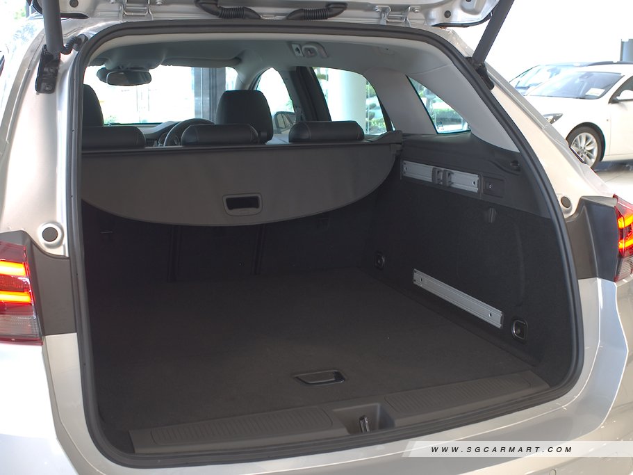 https://i.i-sgcm.com/new_cars/cars/11905/11905_g38