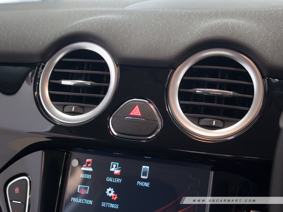 https://i.i-sgcm.com/new_cars/cars/11906/11906_g15