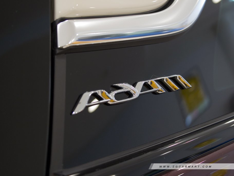 https://i.i-sgcm.com/new_cars/cars/11906/11906_g8