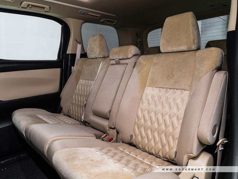 https://i.i-sgcm.com/new_cars/cars/11911/11911_g100