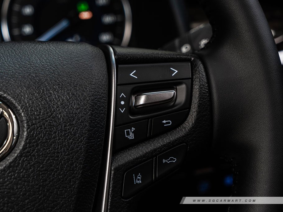 https://i.i-sgcm.com/new_cars/cars/11911/11911_g107