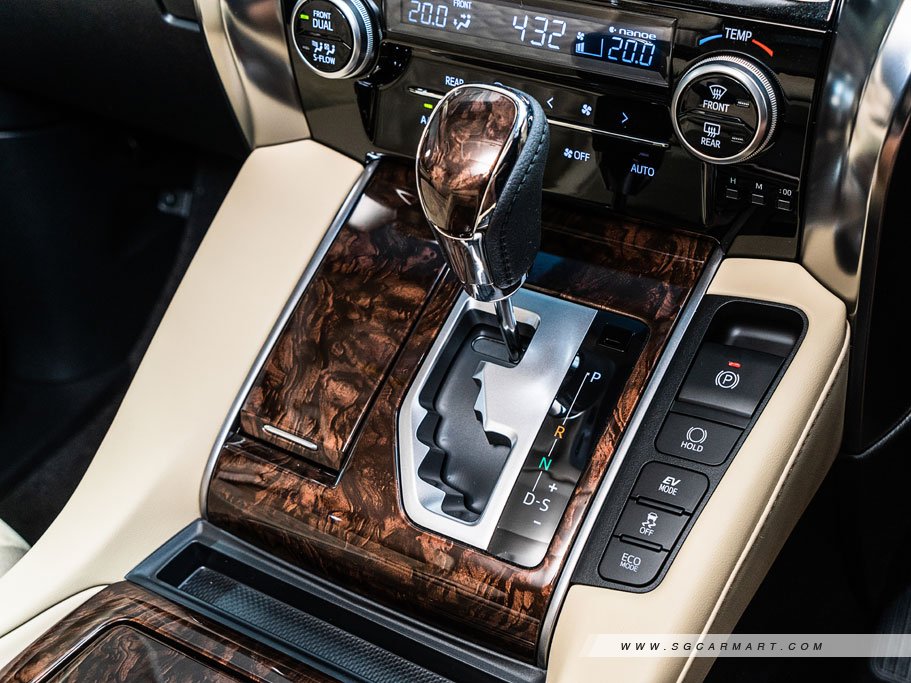 https://i.i-sgcm.com/new_cars/cars/11911/11911_g113