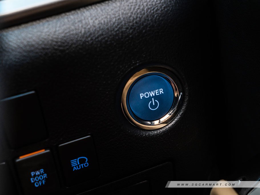 https://i.i-sgcm.com/new_cars/cars/11911/11911_g115