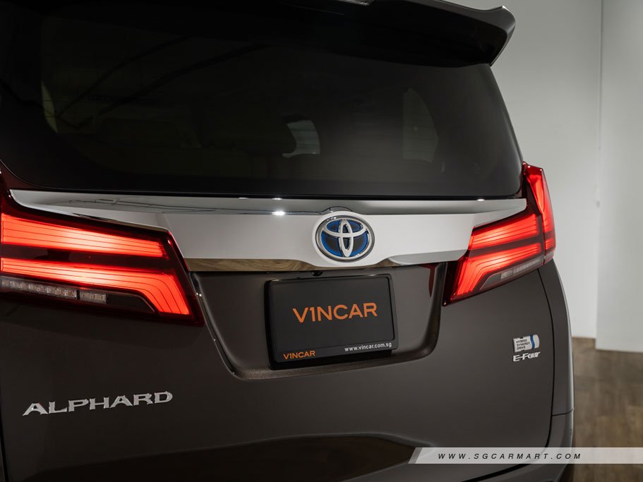 https://i.i-sgcm.com/new_cars/cars/11911/11911_g127