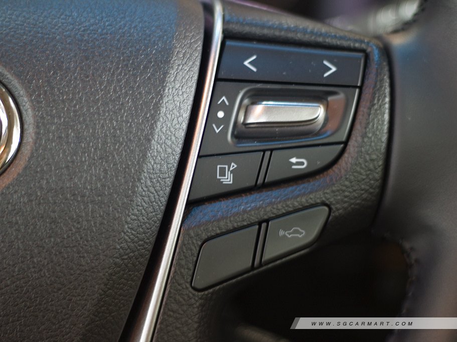 https://i.i-sgcm.com/new_cars/cars/11911/11911_g12