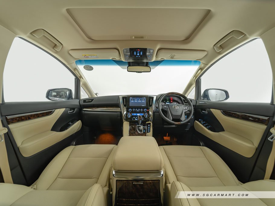 https://i.i-sgcm.com/new_cars/cars/11911/11911_g134