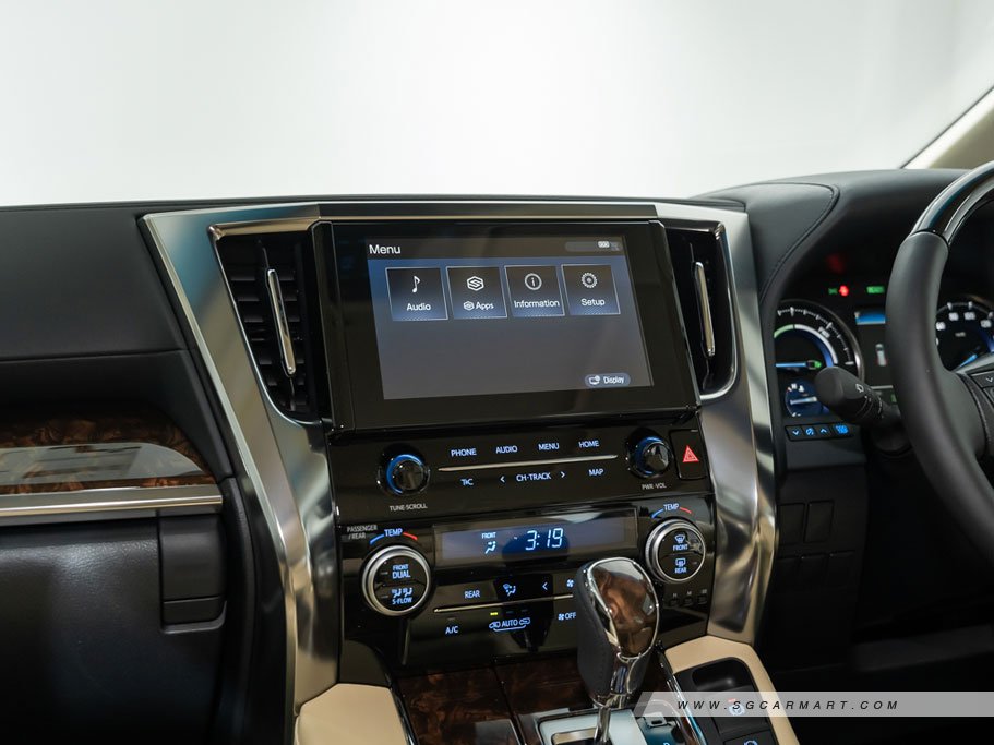 https://i.i-sgcm.com/new_cars/cars/11911/11911_g138