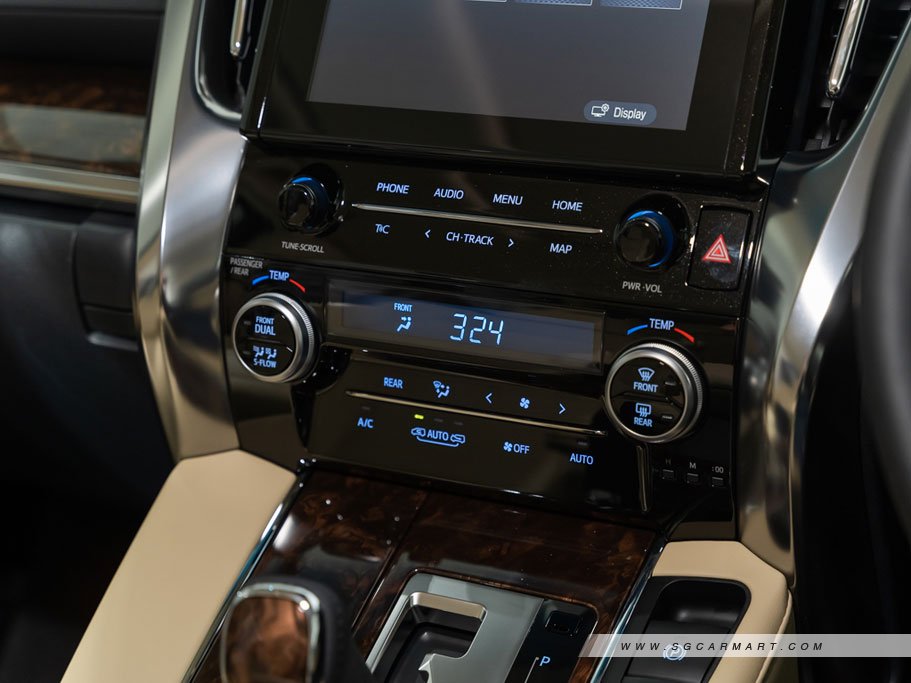 https://i.i-sgcm.com/new_cars/cars/11911/11911_g139