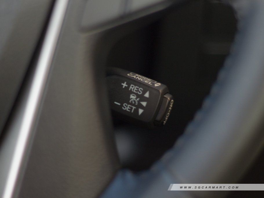 https://i.i-sgcm.com/new_cars/cars/11911/11911_g13