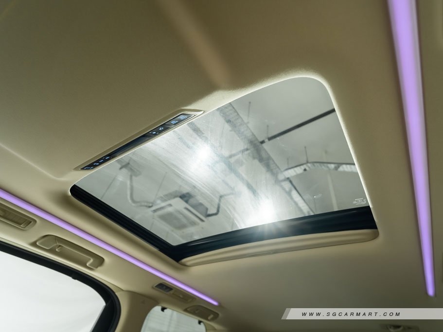 https://i.i-sgcm.com/new_cars/cars/11911/11911_g149