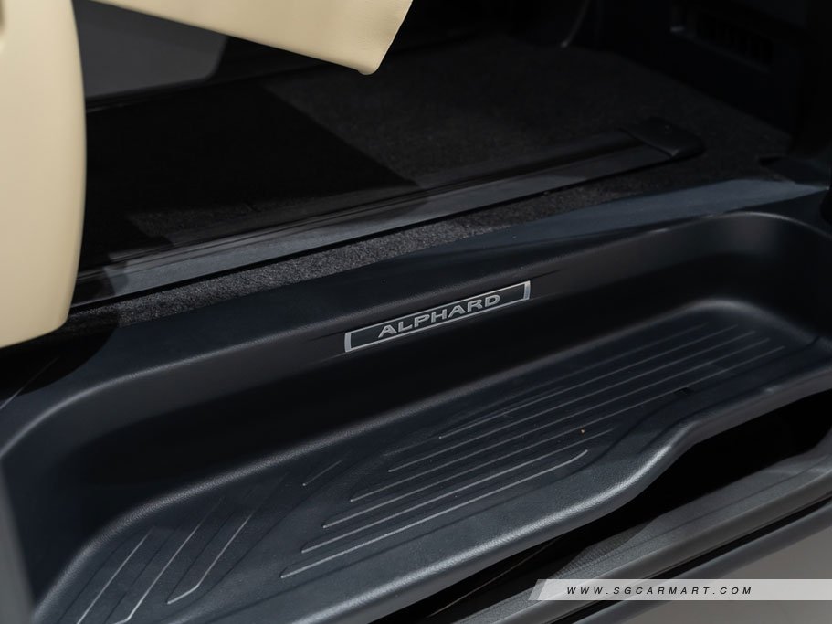 https://i.i-sgcm.com/new_cars/cars/11911/11911_g150