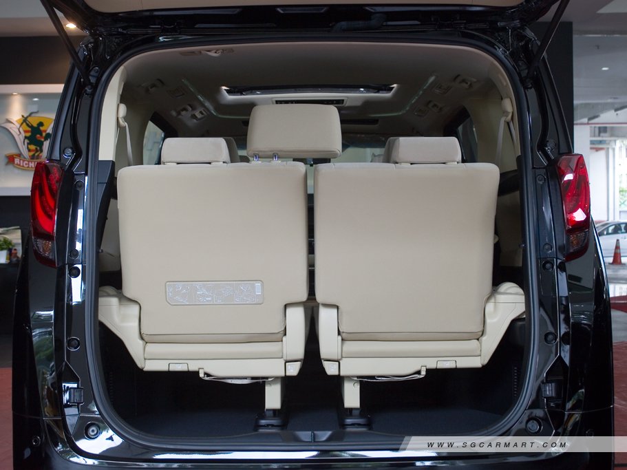 https://i.i-sgcm.com/new_cars/cars/11911/11911_g24