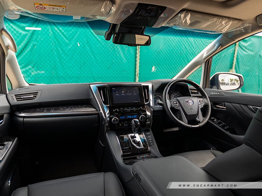 Toyota Alphard Hybrid 2020 2.5 SR C-Package 7-Seater 35
