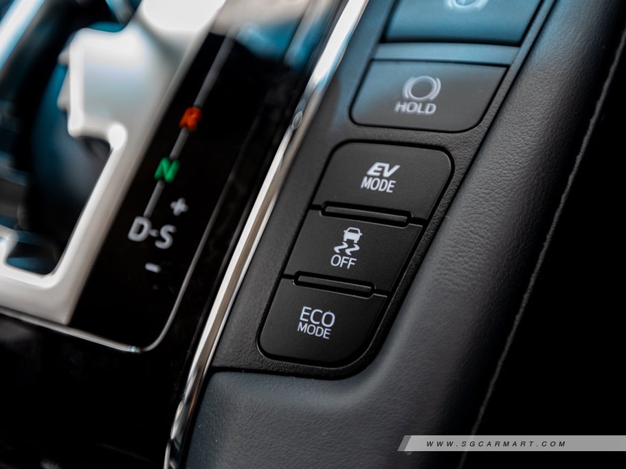 Toyota Alphard Hybrid 2020 2.5 SR C-Package 7-Seater 42