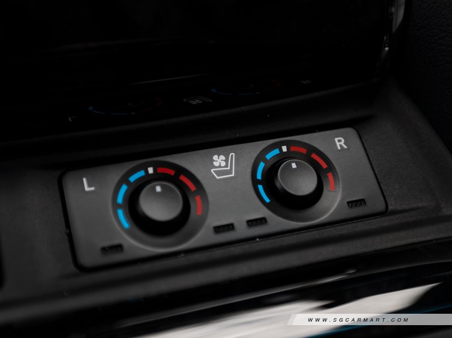 Toyota Alphard Hybrid 2020 2.5 SR C-Package 7-Seater 43