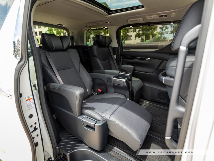 Toyota Alphard Hybrid 2020 2.5 SR C-Package 7-Seater 52