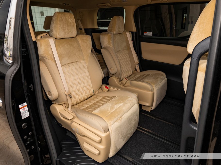 Toyota Alphard Hybrid 2020 2.5 X 7-Seater 75