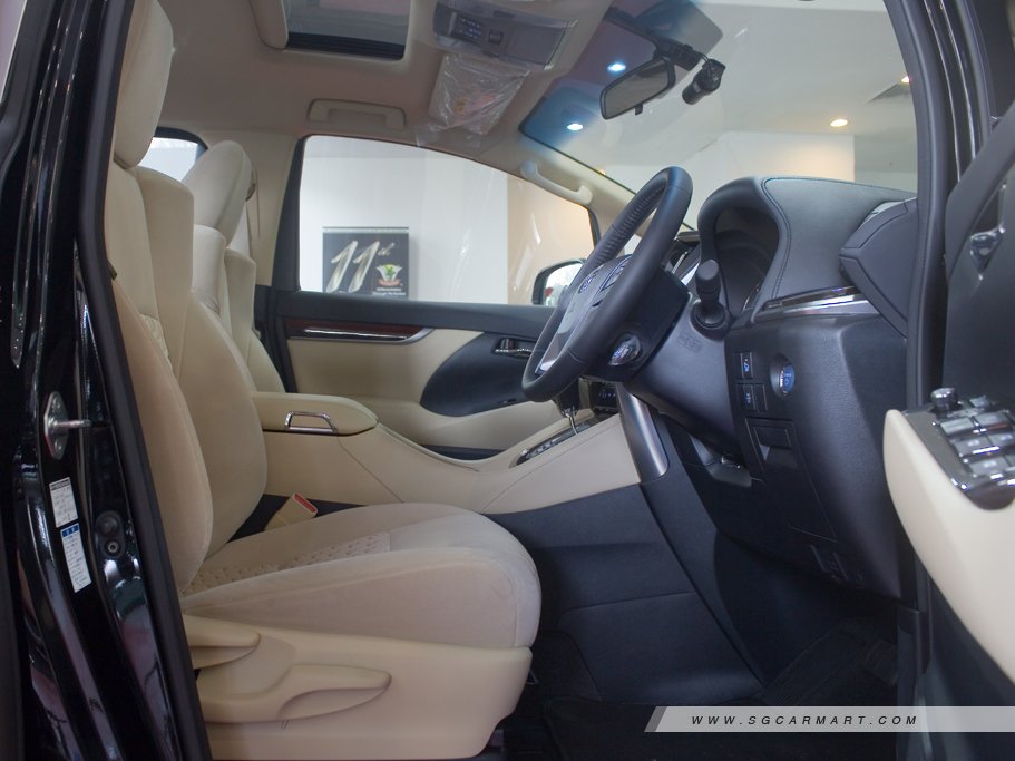 https://i.i-sgcm.com/new_cars/cars/11911/11911_g7