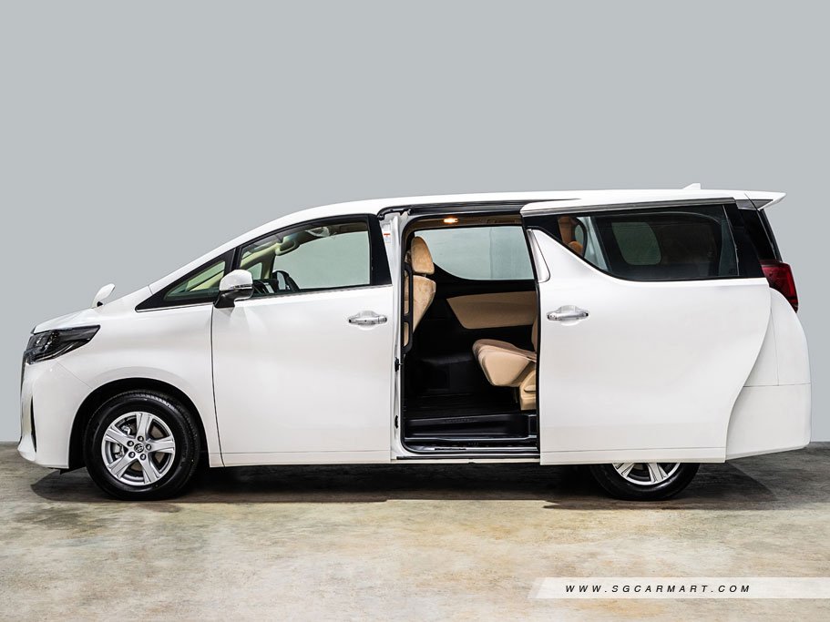 https://i.i-sgcm.com/new_cars/cars/11911/11911_g85