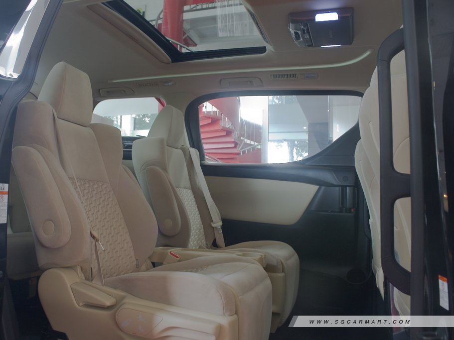 https://i.i-sgcm.com/new_cars/cars/11911/11911_g8