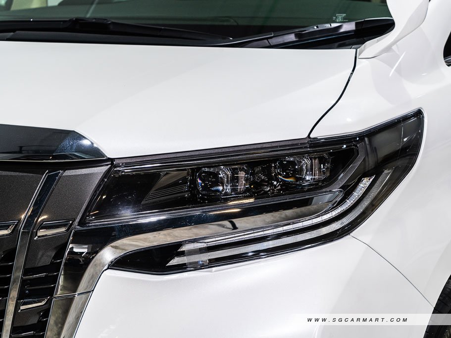 https://i.i-sgcm.com/new_cars/cars/11911/11911_g92