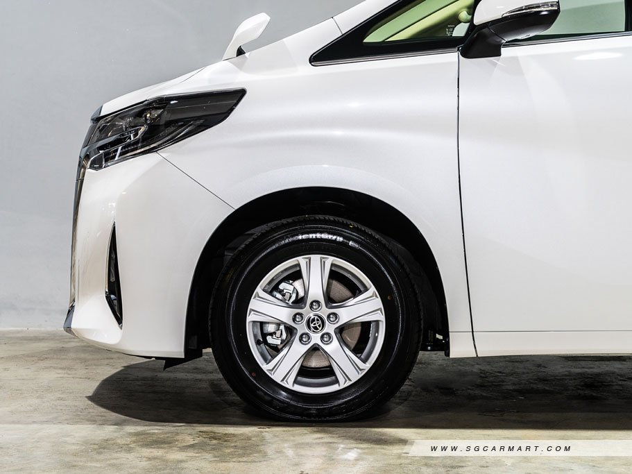 https://i.i-sgcm.com/new_cars/cars/11911/11911_g93